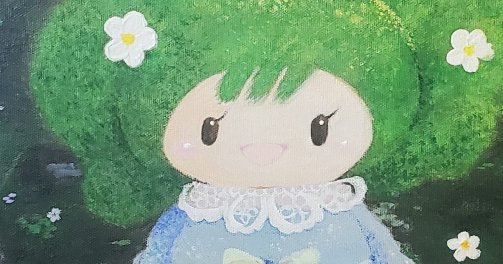 ばいかもちゃん™が優しく微笑むメインビジュアル。清流に咲く梅花藻をモチーフにしたオリジナルキャラクターで、MIYUKI ART GALLERYが制作しています。